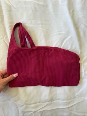 Lululemon Ribbed Nulu Asymmetrical Yoga Bra *Light Support A/B Cup